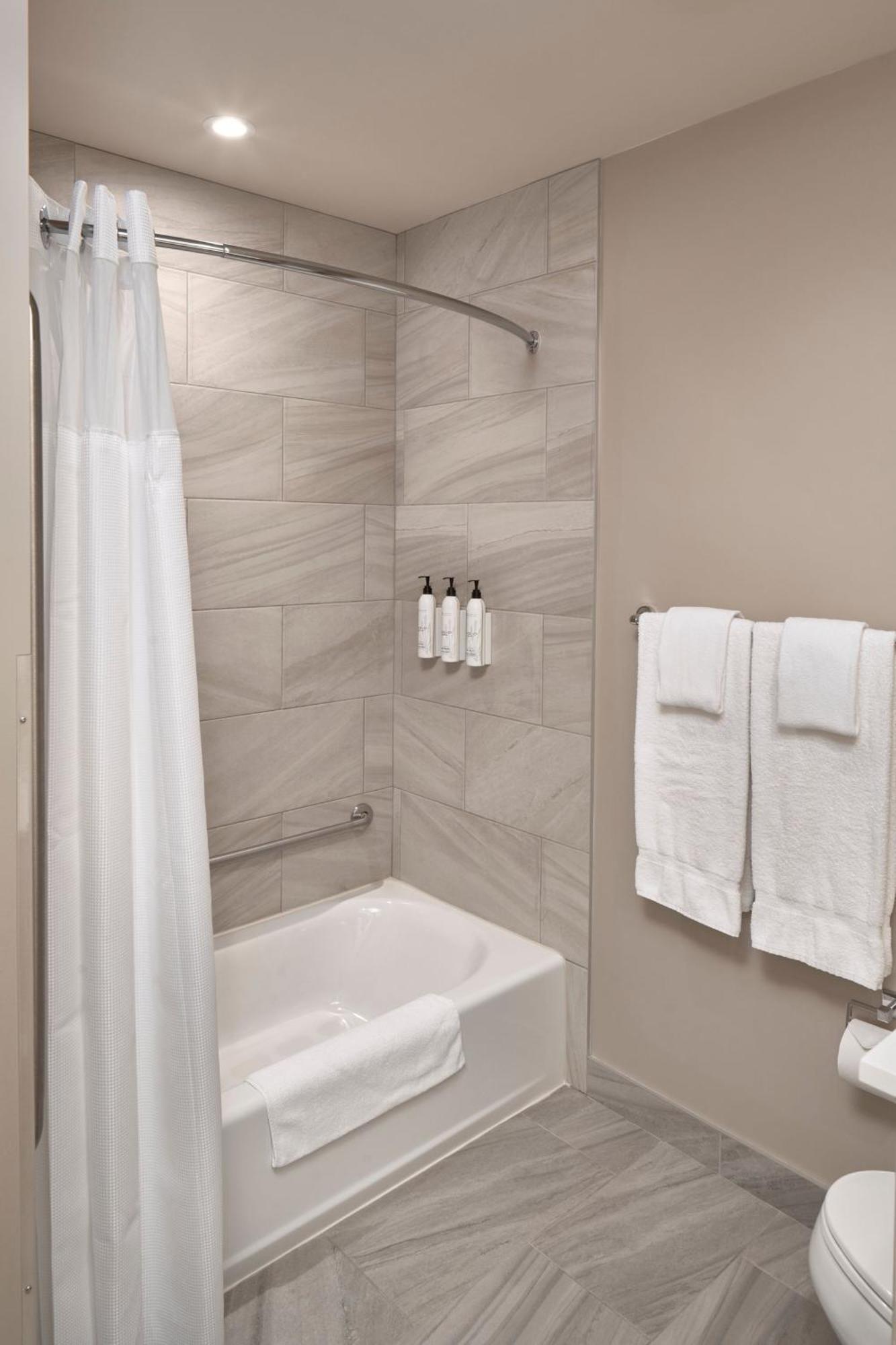 Fairfield Inn & Suites By Marriott Airdrie Exteriör bild